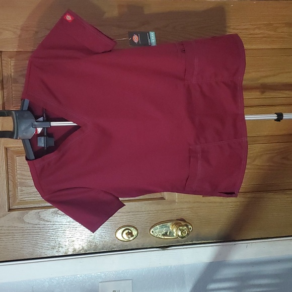 Dickies Gen Flex Women Scrubs Top V-Neck DK800 - Picture 1 of 13